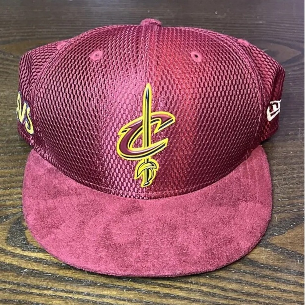 Rare Cleveland Cavaliers Cavs New Era Snapback Hat Cavs NBA Burgundy OS